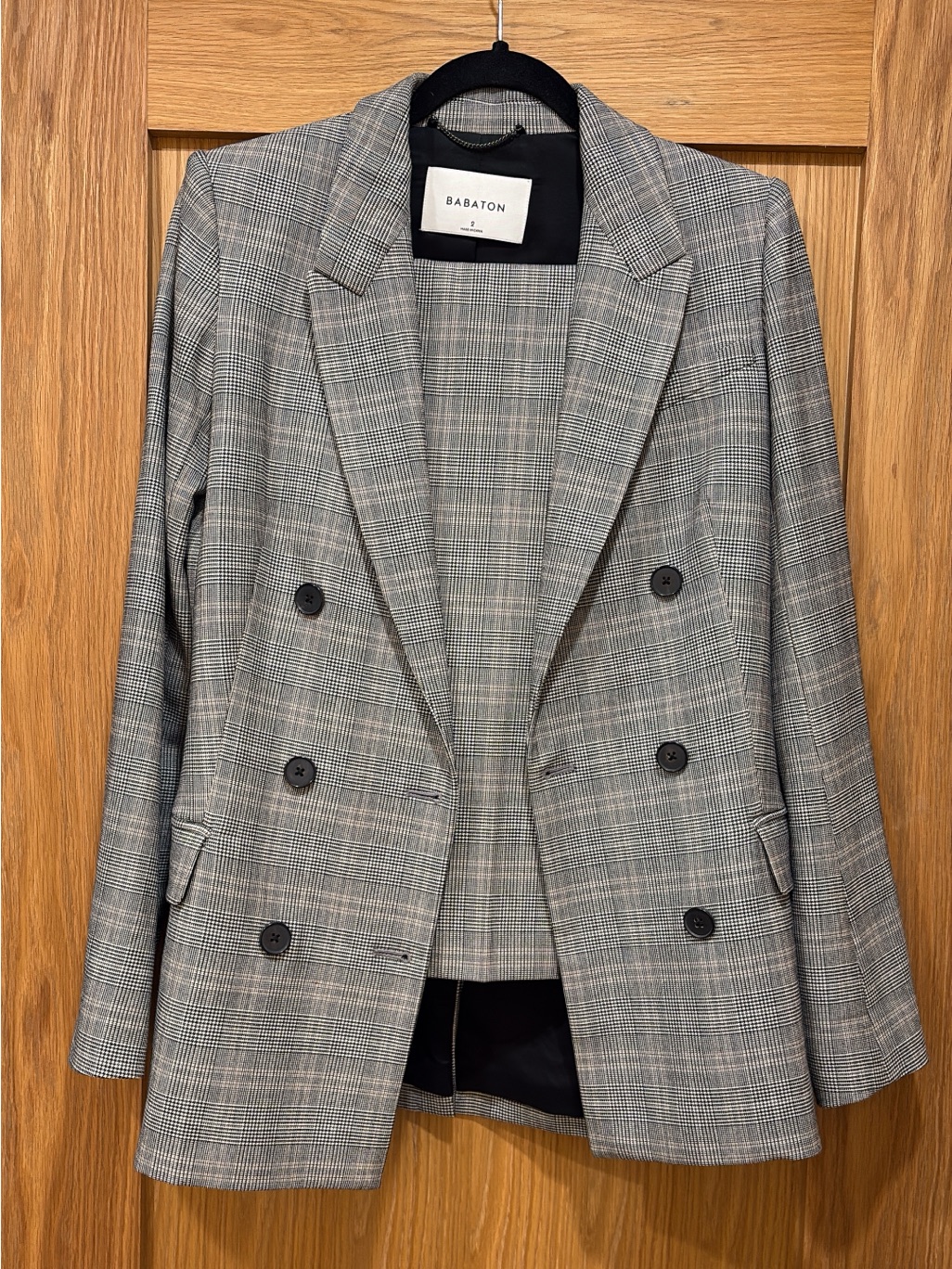 Aritzia Babaton Checkered Set (Double-Breasted Blazer & Pants)